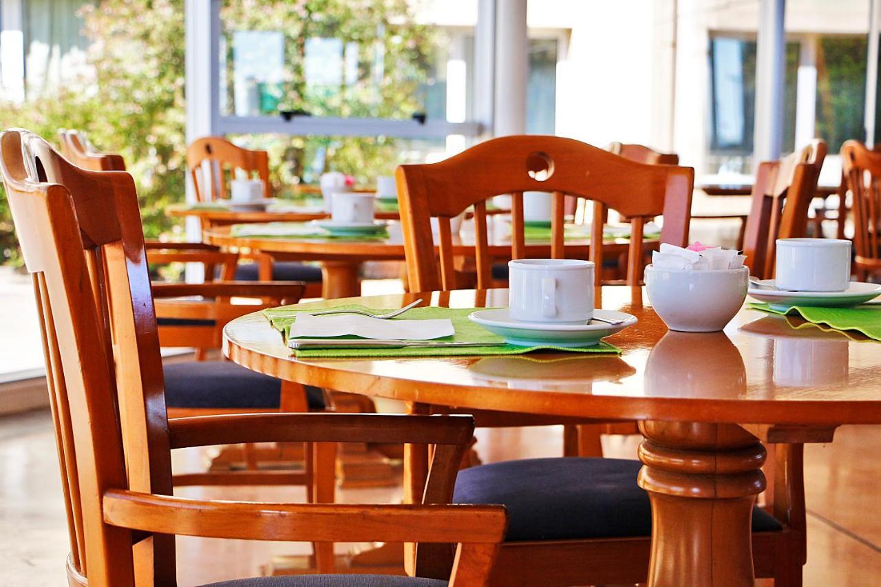 Paradores Austral Bahia Blanca Exterior photo